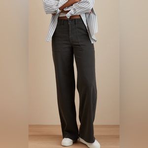 American Eagle high-waisted baggy wide leg pants